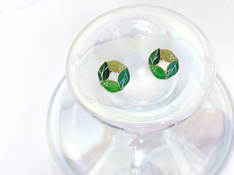 Ear acupuncture x Clip-On crystal flower_small money leaf_light dot jewelry - Earrings & Clip-ons - Resin 