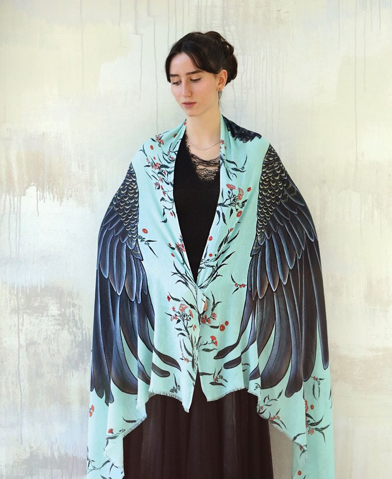Blue Cockatoo Shawl - 絲巾 - 其他材質 