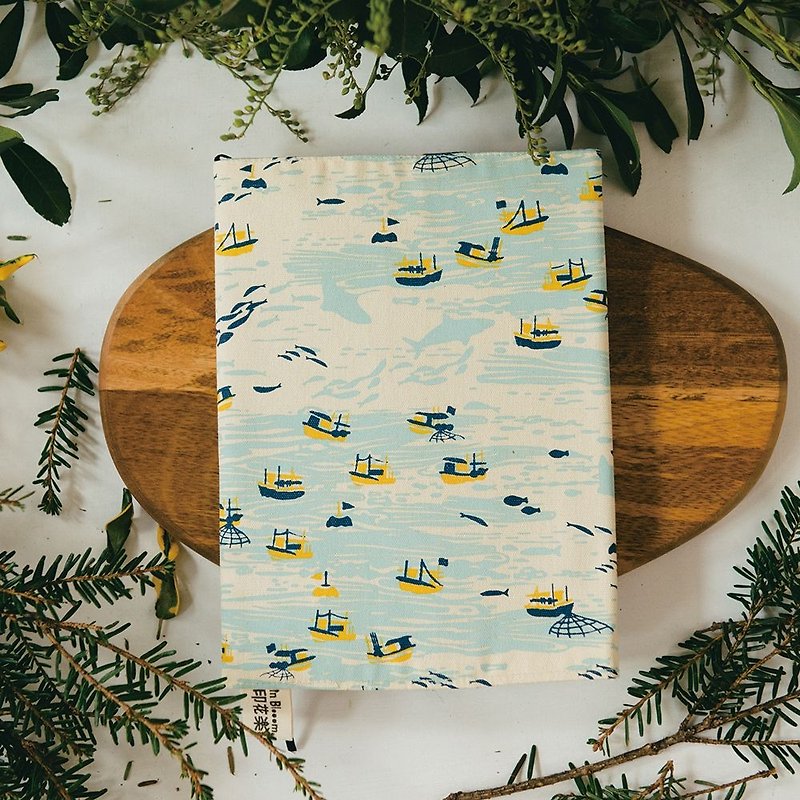 20K Book Cover / Boats / Vanilla Butter - ปกหนังสือ - ผ้าฝ้าย/ผ้าลินิน สีเหลือง
