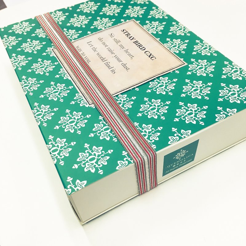 {A poem for you} Gift Box - วัสดุห่อของขวัญ - กระดาษ สีเขียว