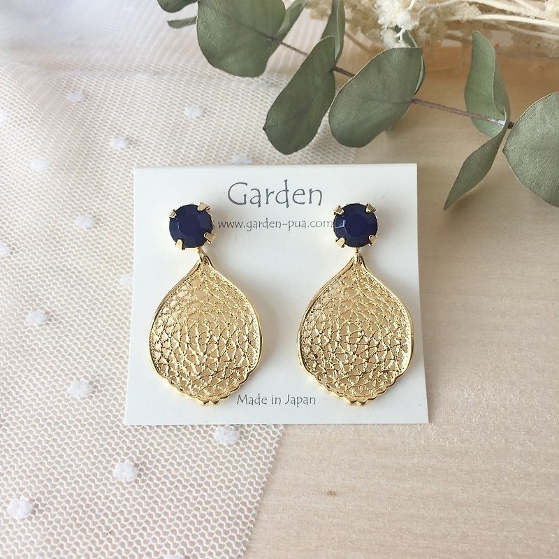 Leaf earrings navy - Earrings & Clip-ons - Other Metals Gold