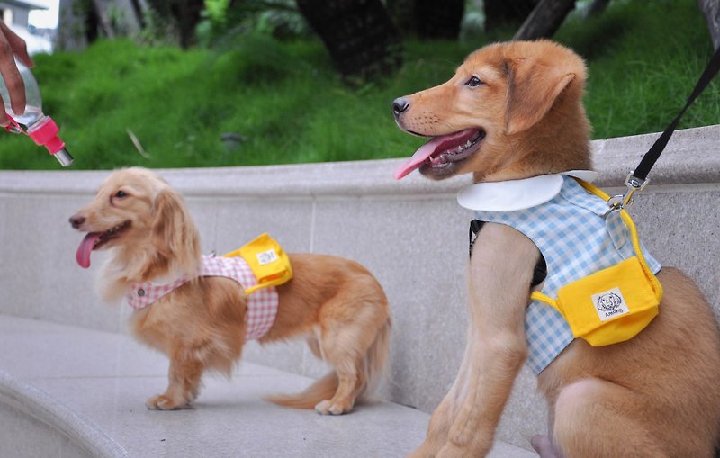 Among dog harness kindergarten uniform - ชุดสัตว์เลี้ยง - ผ้าฝ้าย/ผ้าลินิน 