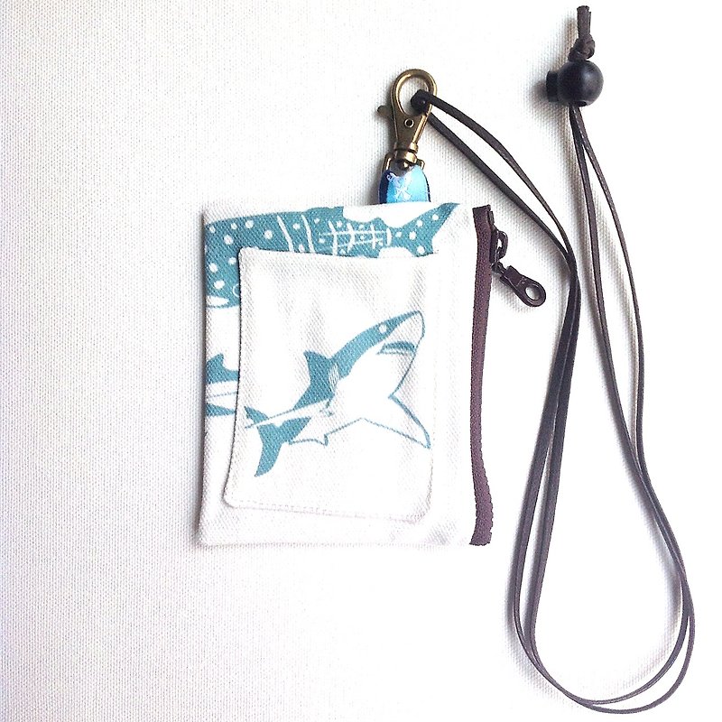 Design No.SH186 - 【Shark Print】Card Holder Purses - ที่ใส่บัตรคล้องคอ - ผ้าฝ้าย/ผ้าลินิน สีเขียว