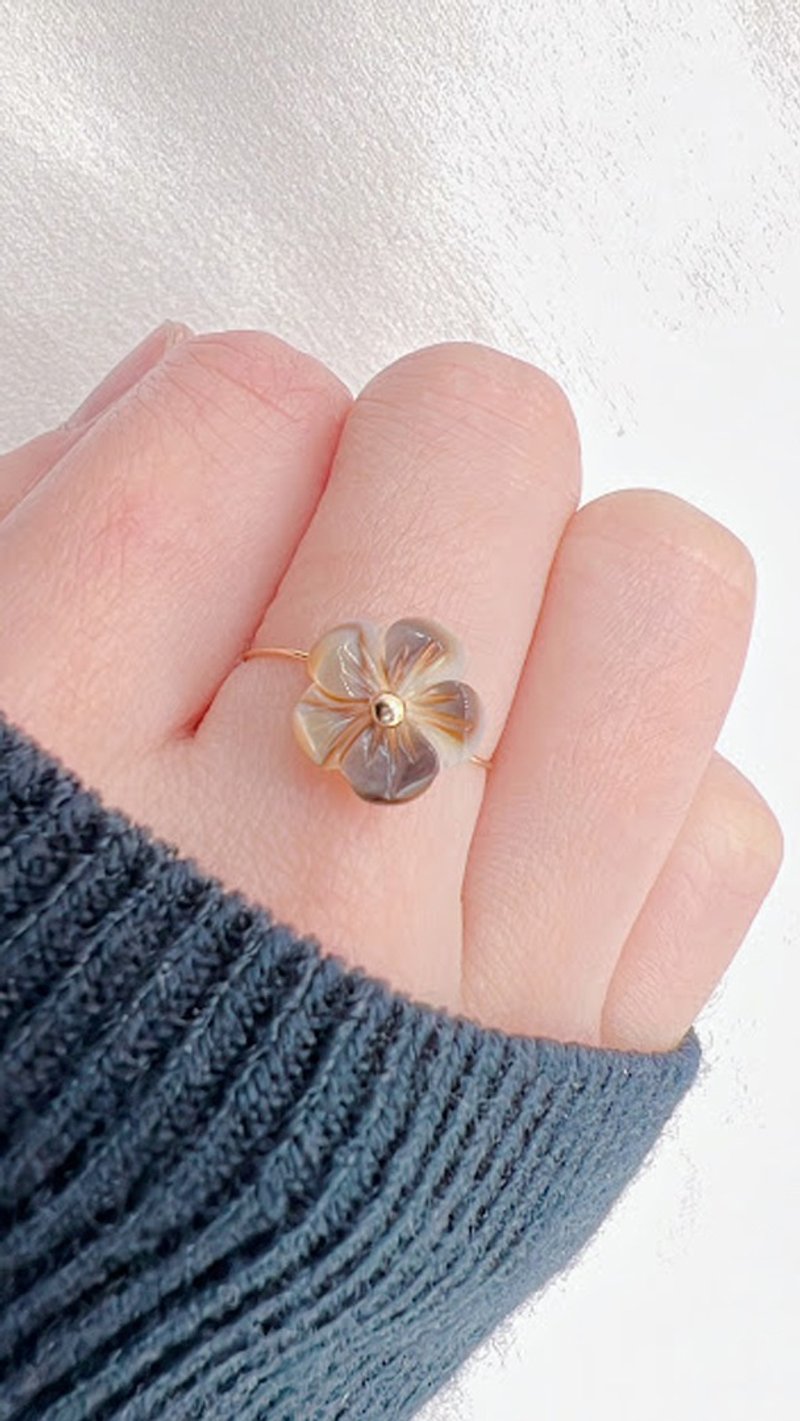 Shell Flower Black Yue Temperament Ring Retro Baroque - General Rings - Other Materials Brown