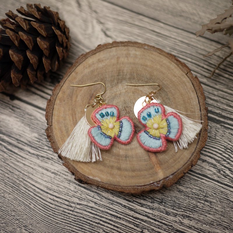 【花室培養手工刺繡】刺繡/流蘇耳環 - 耳環/耳夾/耳骨夾 - 繡線 紫色