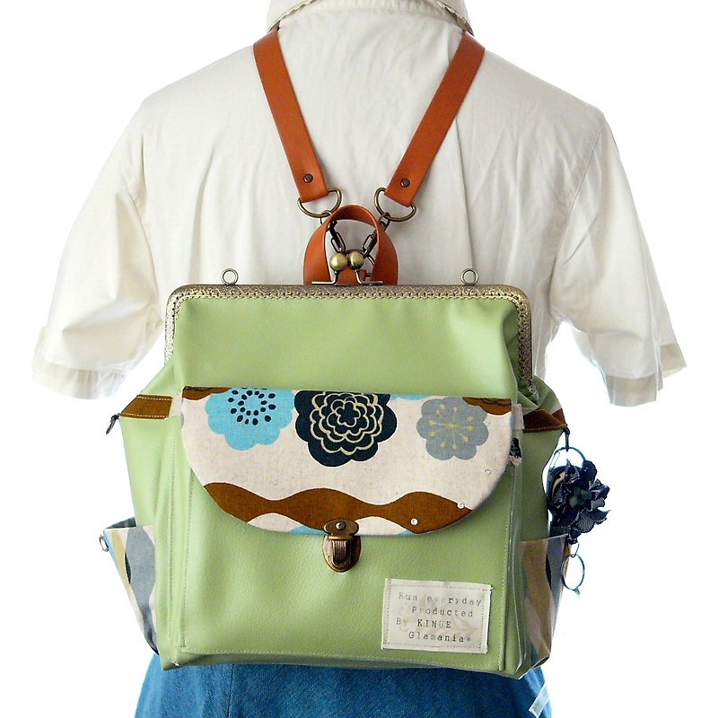Made in japan ３WAY With side zipper Backpack　S size　【Japanese pattern WANOHANA】 - กระเป๋าเป้สะพายหลัง - หนังแท้ สีเขียว