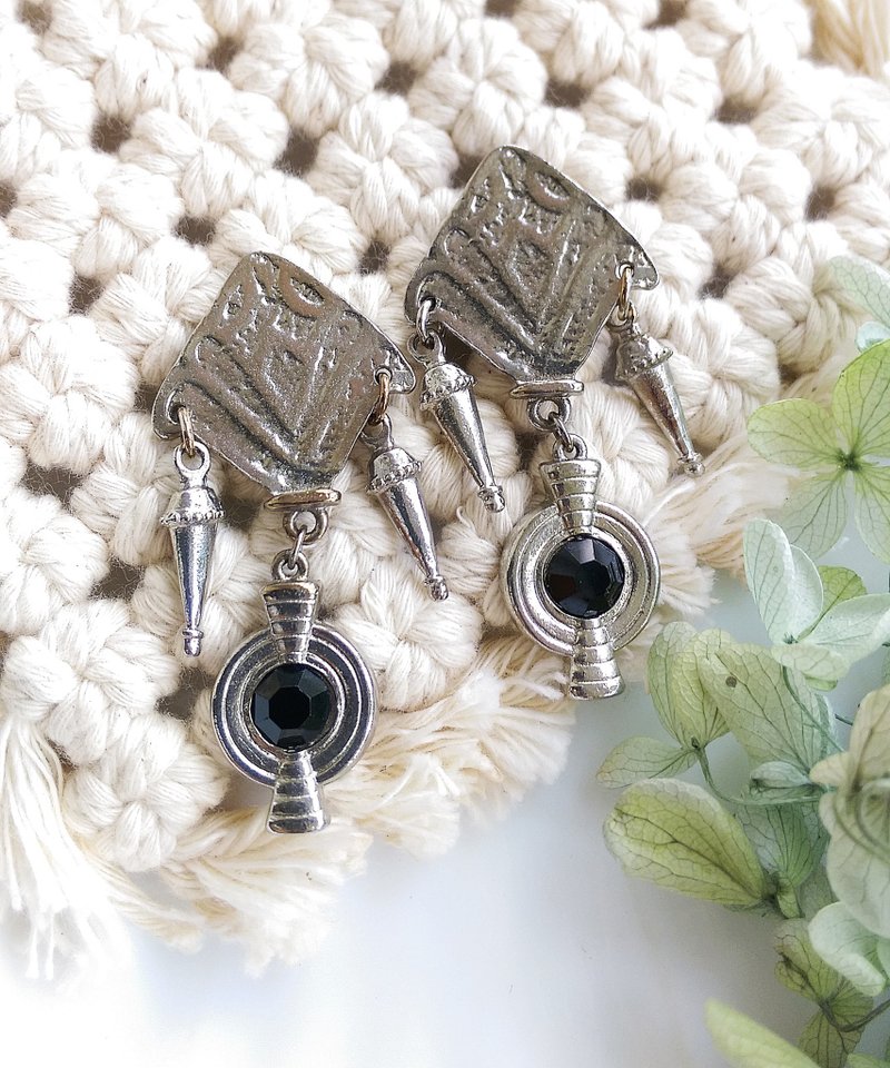 Vintage Jewelry 西洋古董飾品 銀色調 民族風格  針式耳環 - 耳環/耳夾/耳骨夾 - 其他金屬 金色