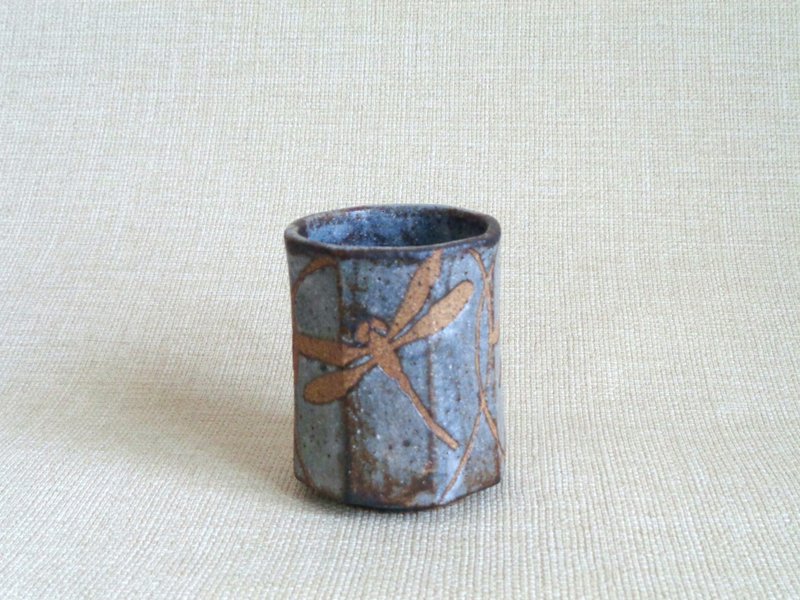 八角湯のみ 抜き絵とんぼ - 茶壺/茶杯/茶具 - 陶 藍色
