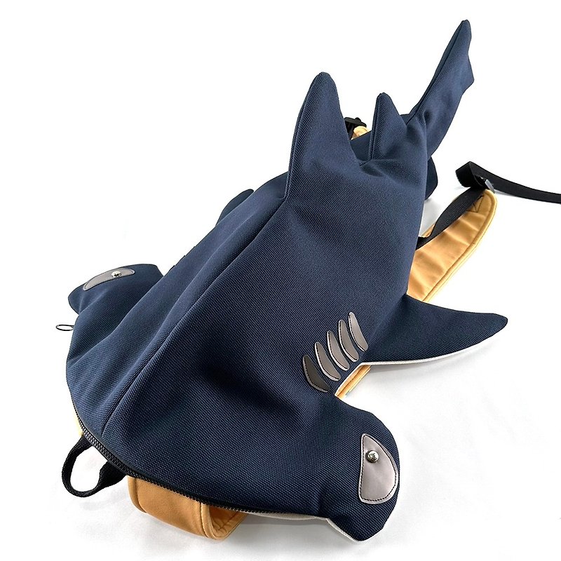 設計款HS117a - 【暗夜藍】雙髻鯊立體後背包#XL - 後背包/書包 - 棉．麻 藍色