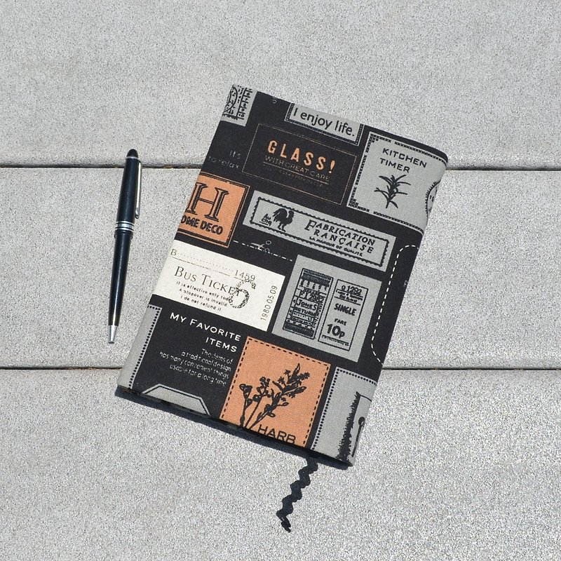 私の好きな布の本/布の本のカバー手で作られたキャンバス調整可能 - ブックカバー - コットン・麻 ブラック