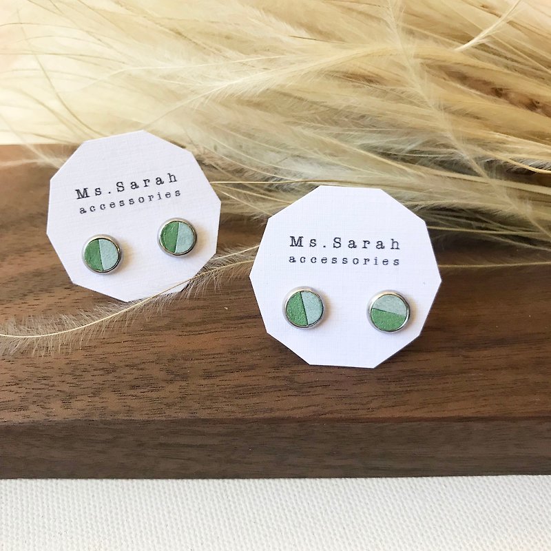 Leather earrings_round frame No. 3 work #6_apple green with mint green (can be changed) - ต่างหู - หนังแท้ สีแดง