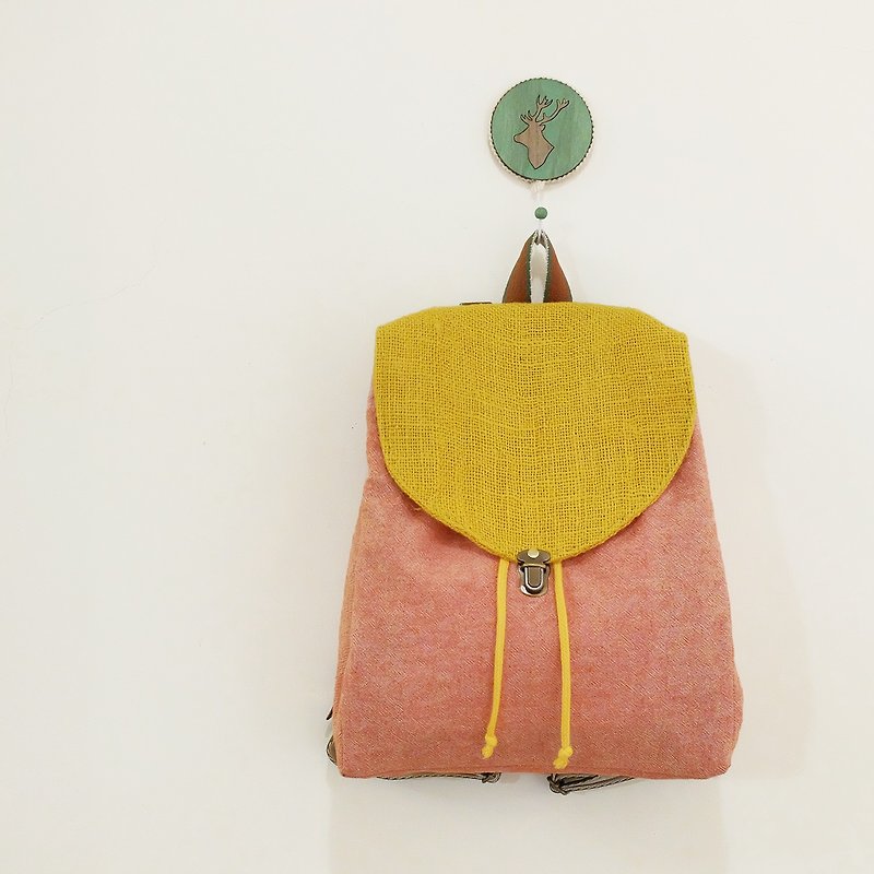 Small red bag coarse hemp cover backpack Japan first red cloth and yellow hand sewn line drawing rope - กระเป๋าเป้สะพายหลัง - ผ้าฝ้าย/ผ้าลินิน สีเหลือง