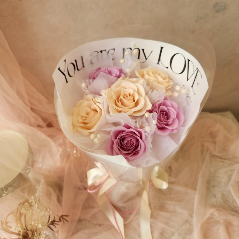 A touch of happiness Russian round bouquet of 6 everlasting large roses champagne pink Chinese Valentine's Day - Dried Flowers & Bouquets - Plants & Flowers Multicolor