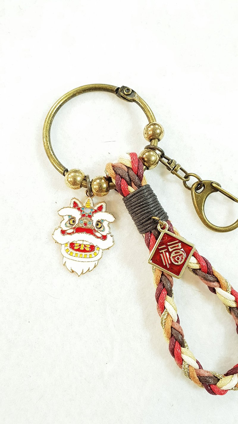 Paris*Le Bonheun. Happiness hand made. Lion dance. Auspicious offerings. Woven key ring - Keychains - Other Metals Red