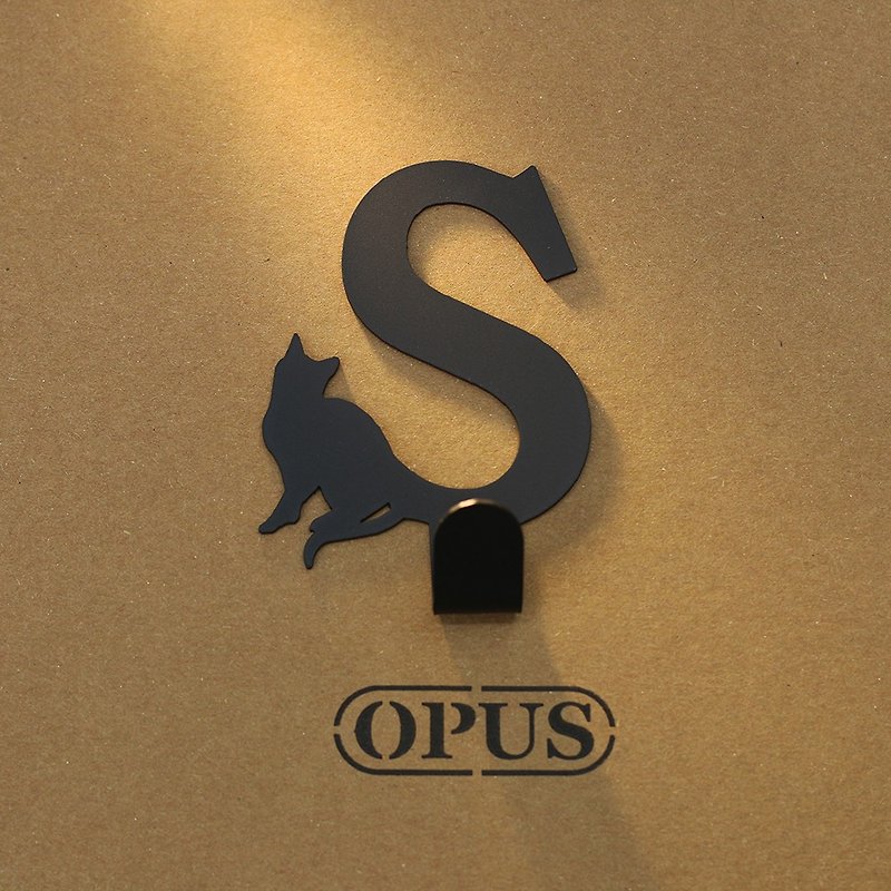 【OPUS Dongqi Metalworking】猫が文字Sに出会うとき - ハンギングフック (ブラック)/壁装飾フック/跡なし - 置物 - 金属 ブラック