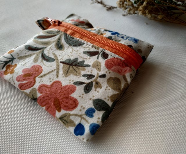 Coin purse storage bag wedding favors illustration style garden exchange  gift - Shop pockethandmade Coin Purses - Pinkoi