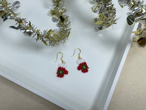 230829 Christmas limited beaded earrings - Shop