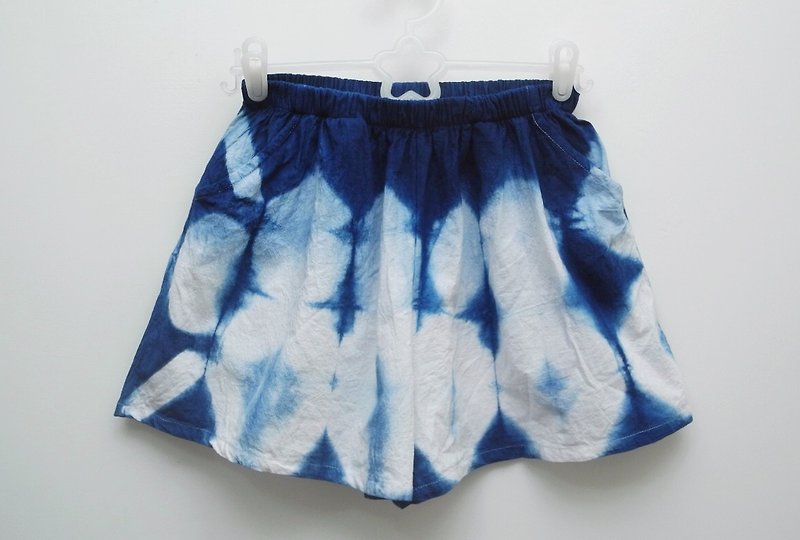 Natural handmade blue dyed plaid skirt - กางเกงขายาว - ผ้าฝ้าย/ผ้าลินิน สีน้ำเงิน