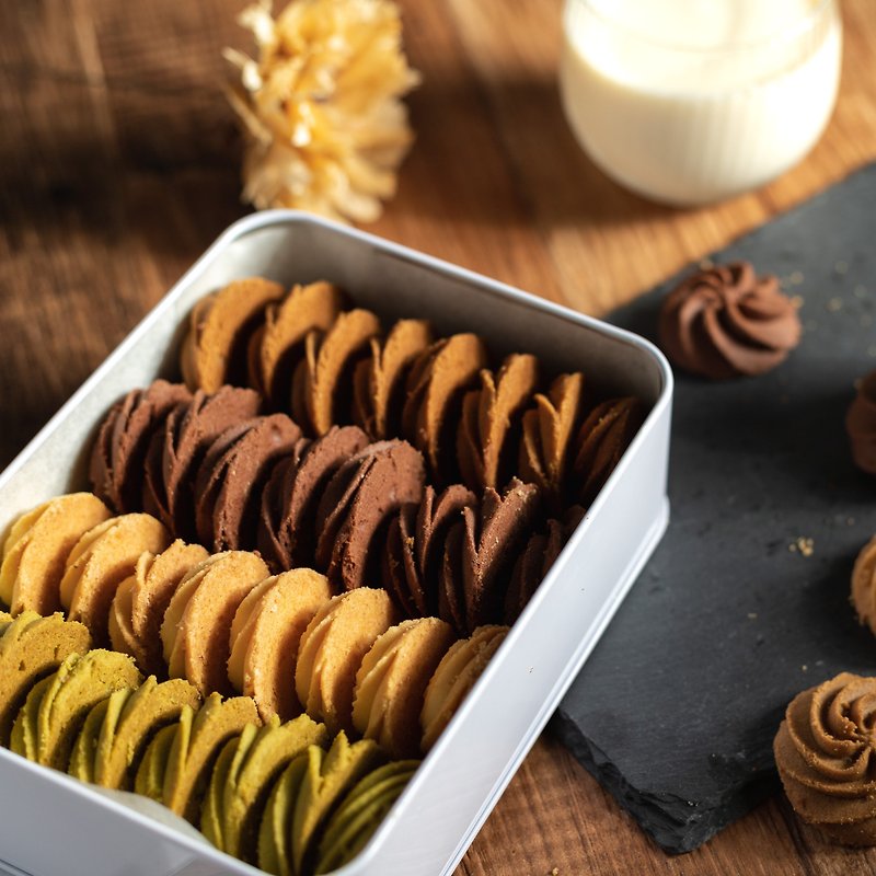 Cookies, exquisite square iron box cookies, handmade cookie exchange gifts, New Year gift boxes - คุกกี้ - อาหารสด 