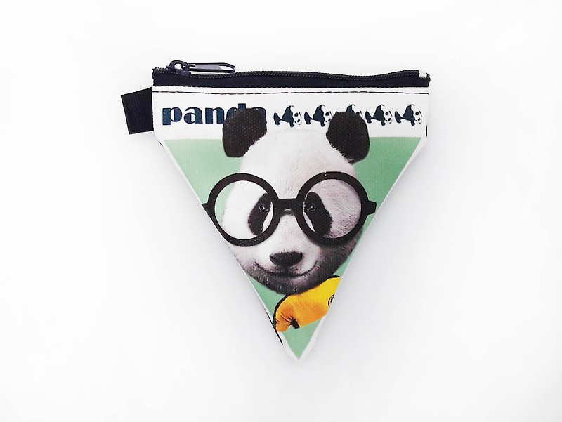I AM PARTY Triangle Coin Purse-Kung Fu Panda/Buy and get free brand badge or leisure card sticker x1 - กระเป๋าใส่เหรียญ - วัสดุอื่นๆ สีเขียว