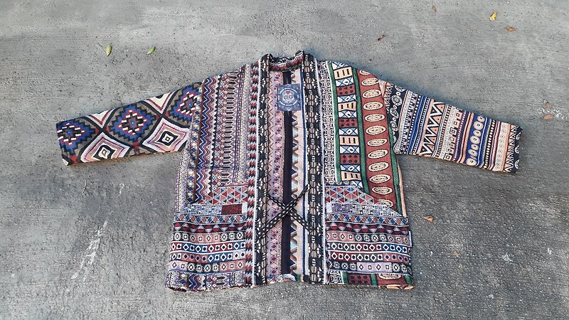 AMIN'S SHINY WORLD handmade KIMONO flower cloth recombination stitching jacquard full version blouse coat - เสื้อโค้ทผู้ชาย - ผ้าฝ้าย/ผ้าลินิน หลากหลายสี