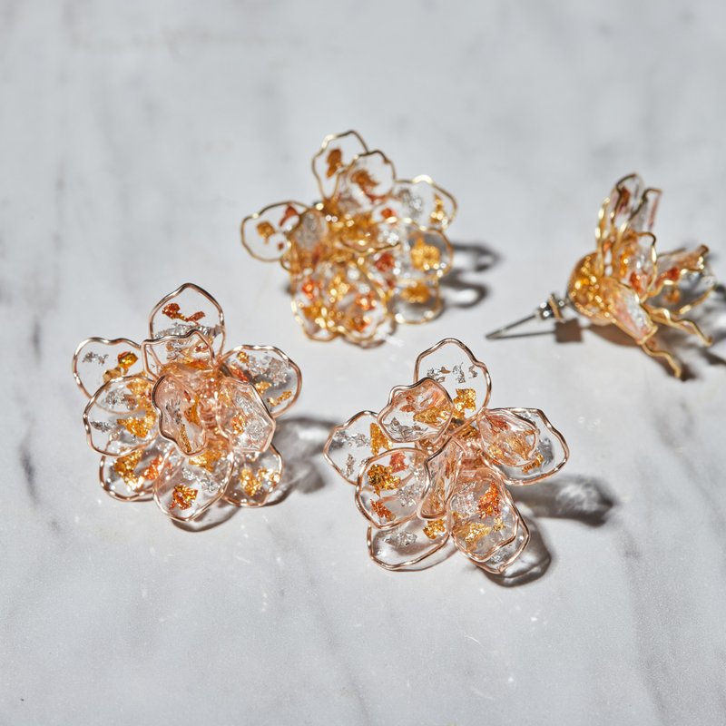 Bobo Broken Flowers (Large) - Handmade Earrings Resin Earrings Crystal Flower Earpins Clip-On - ต่างหู - วัสดุอื่นๆ 