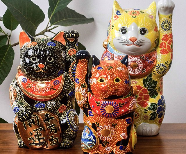 Japanese imported Kutani ware handmade colorful lucky cat ornaments for opening and relocation to home shops to attract wealth and fortune Shop Yakushigama Items for Display Pinkoi