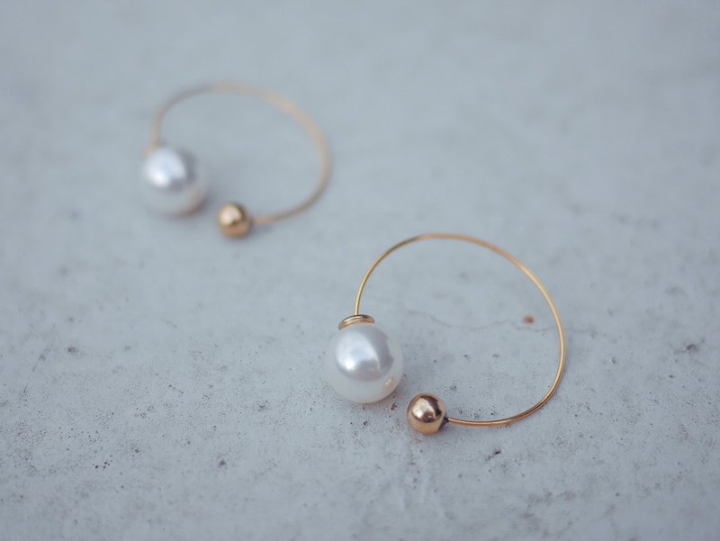 【HotSummer】Small Arc-Milk Bubble* Geometric Earrings - ต่างหู - โรสโกลด์ สีทอง