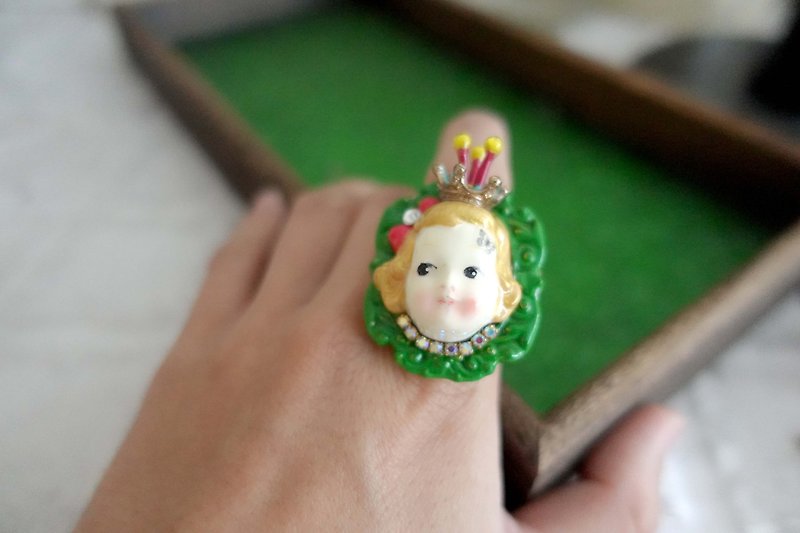 TIMBEE LO green yellow hair doll princess crown with Swarovski crystal three-dimensional decoration Bronze ring