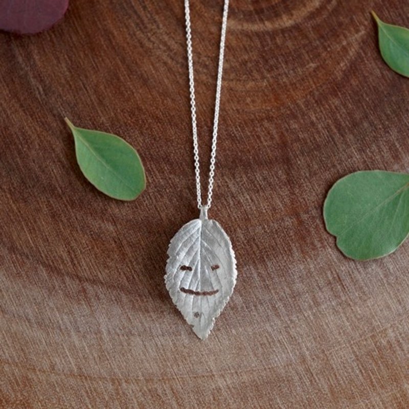 Cherry leaf necklace [P097SV] - สร้อยคอ - โลหะ 