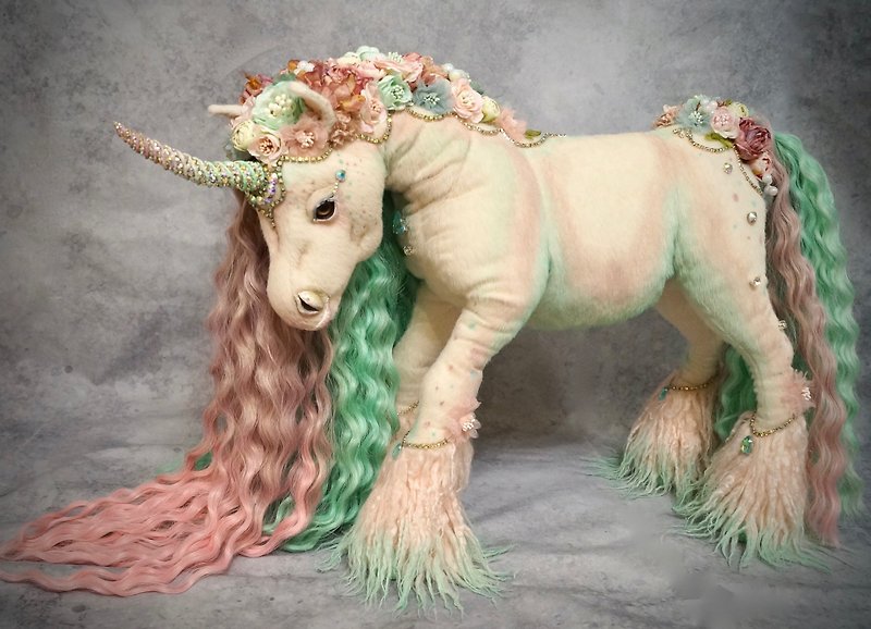 Custom unicorn preorder,  poseable artist unicorn, poseable toy unicorn 独角兽 ユニ - Stuffed Dolls & Figurines - Other Materials Multicolor