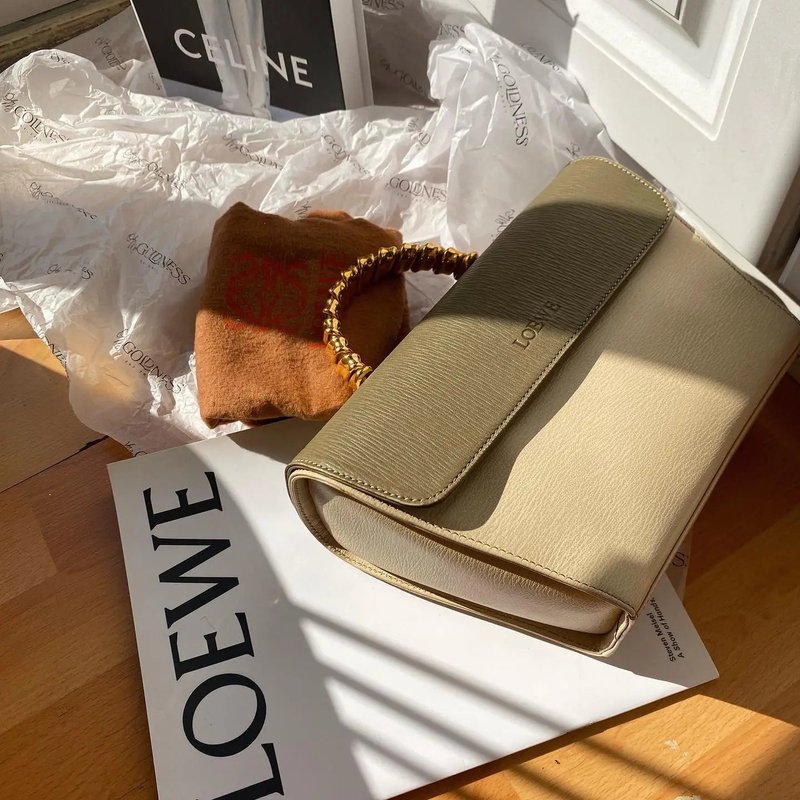 中古包 Loewe羅威 抹茶色 baguette法棍包 - 手提包/手提袋 - 真皮 綠色
