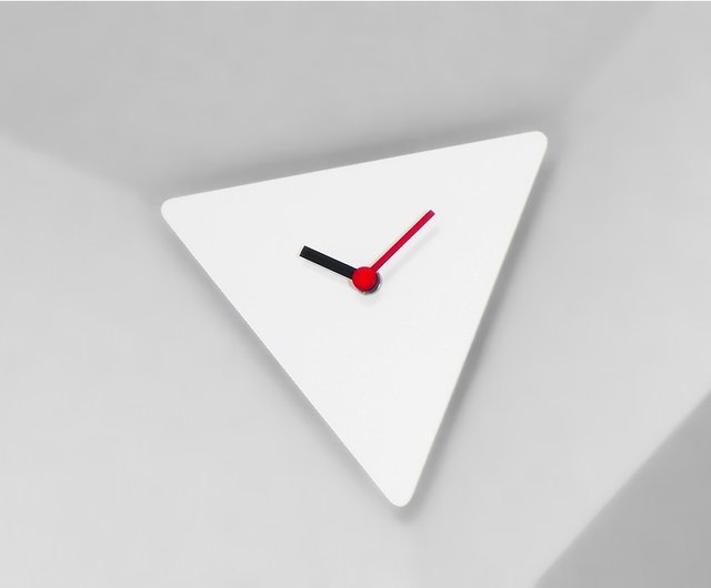 Ultimate Corner Clock (white) - Shop Kaoruoka Products Clocks - Pinkoi