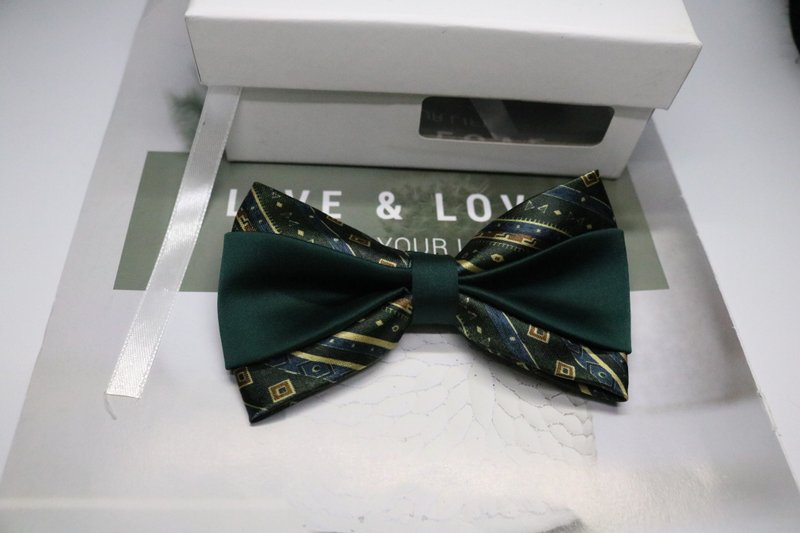 Dark green college style silk bow tie fashion British bow tie - Bow Ties & Ascots - Silk Green