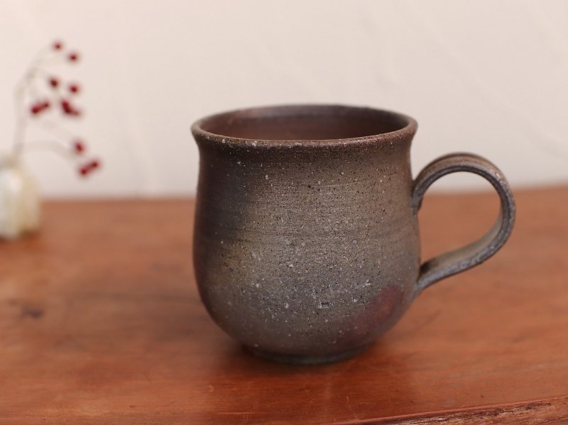 Bizen coffee cup (large) c 8 - 058 - Mugs - Pottery Brown