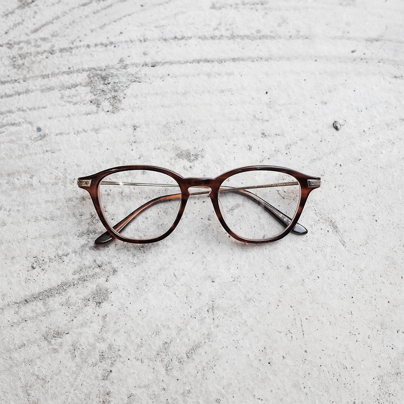 【目目商行】日本高級板材金屬腳 雕花特色眼鏡 茶色 - 眼鏡/眼鏡框 - 其他材質 銀色