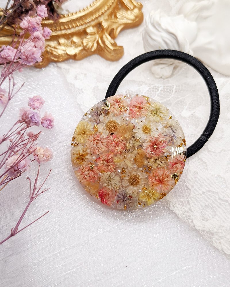 Handmade Resin Hair Tie with real dried flowers - 髮飾 - 樹脂 