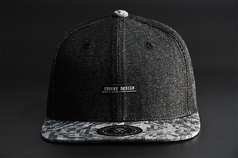 ENDURE brand design/牛仔黑帽身/炭灰帽眉 - 帽子 - 棉．麻 