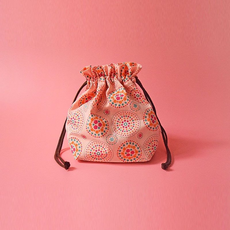 Traveling Purse-String Bag-M / Firework / Pink Peach, Orange, Green - กระเป๋าเครื่องสำอาง - ผ้าฝ้าย/ผ้าลินิน สีแดง