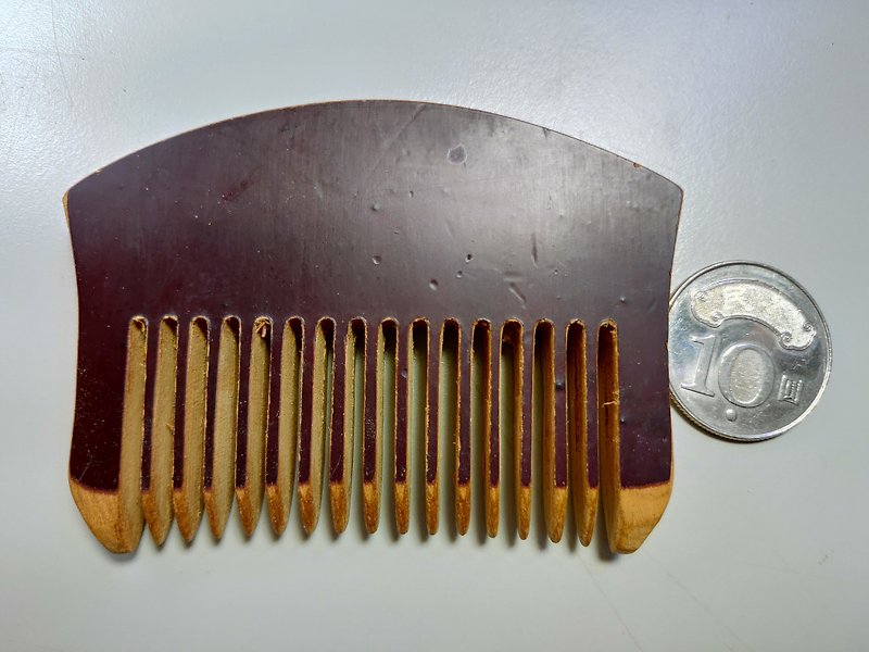 [Taiwan Xiao Nan] Shou Nan original paint small wooden comb (B) - เครื่องประดับผม - ไม้ 
