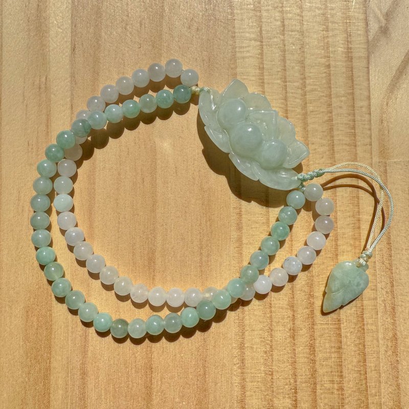 Handmade Jade Bracelet - Morning Lotus Whisper - 手鍊/手環 - 玉石 綠色