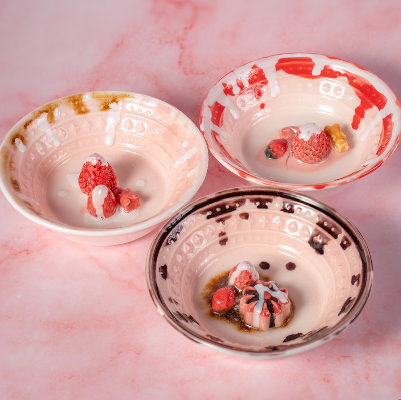 Dessert Celebration Ceramic Mini Jewelry Dish,Strawberry Cream Ring Dishes Gifts - Items for Display - Pottery Pink