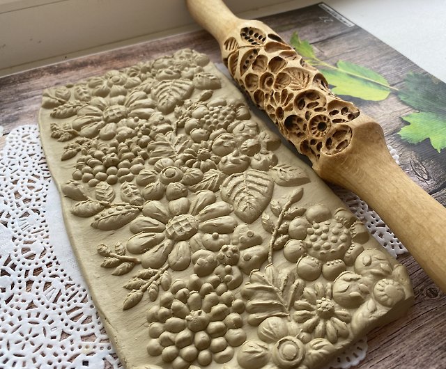 Engraved rolling pin, embossed rolling pin, with flower - Shop Engraved  Rolling Pins Cuisine - Pinkoi