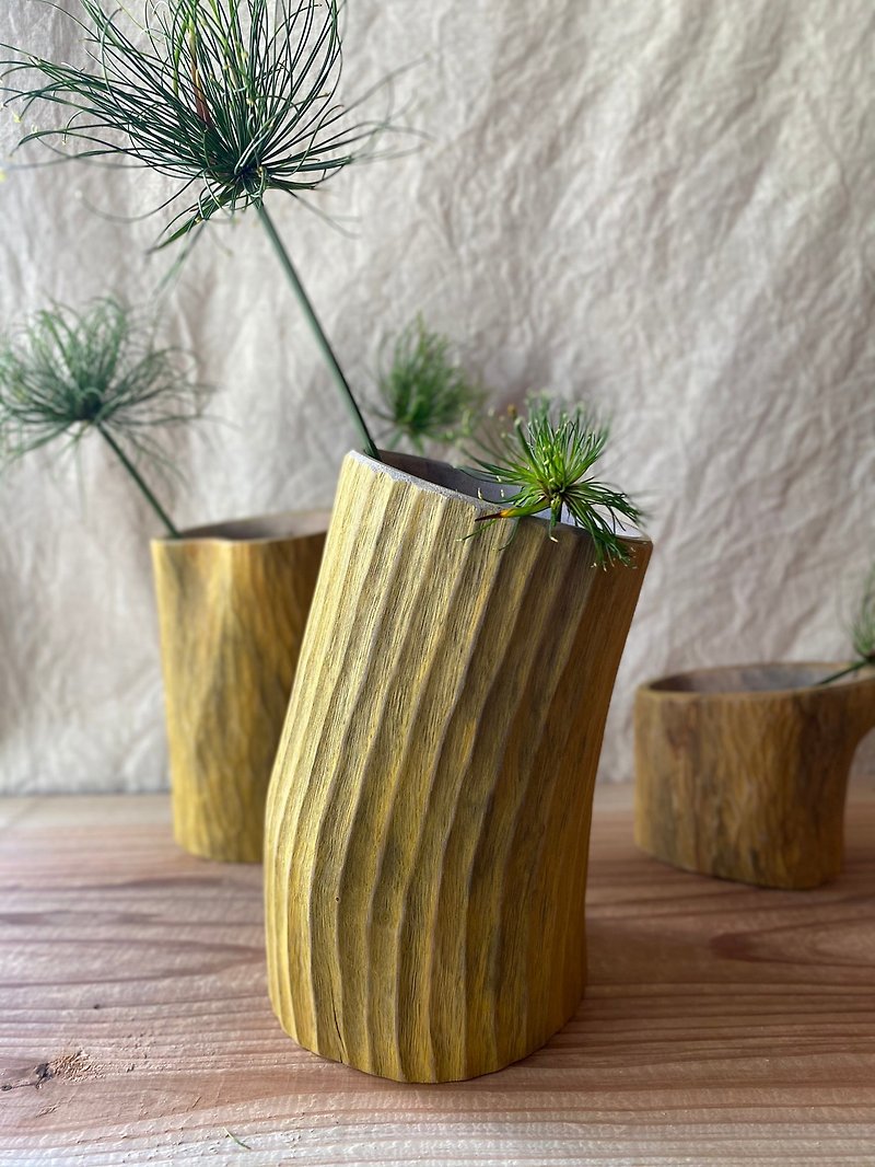shrinkpot series straight grain yellow flower pot - Pottery & Ceramics - Wood 