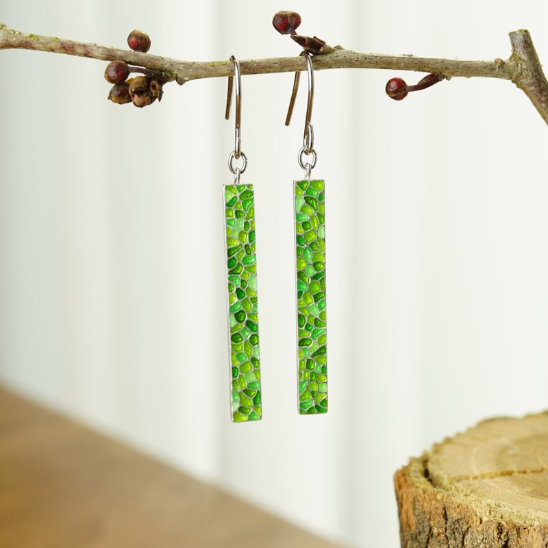 Enamel dangle earrings KESHIKI summer woods - ต่างหู - เงิน สีเขียว