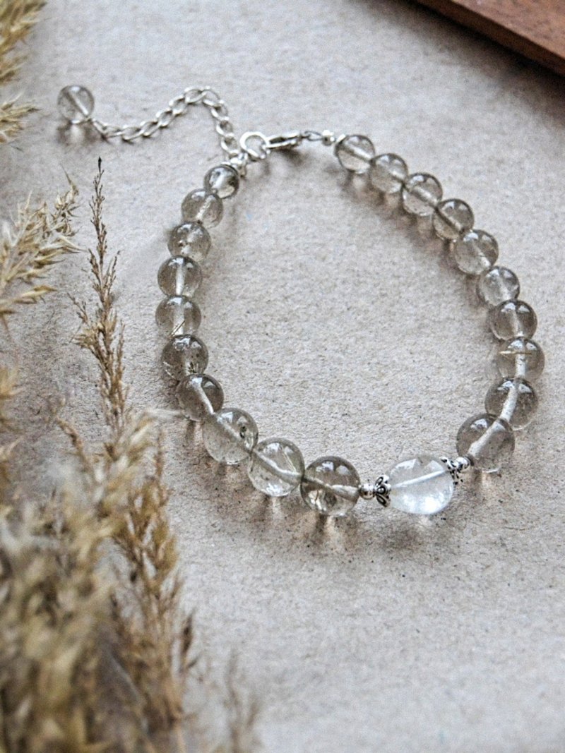 Natural Himalayan Quartz beads bracelet with silver for woman - สร้อยข้อมือ - เครื่องประดับพลอย สีใส