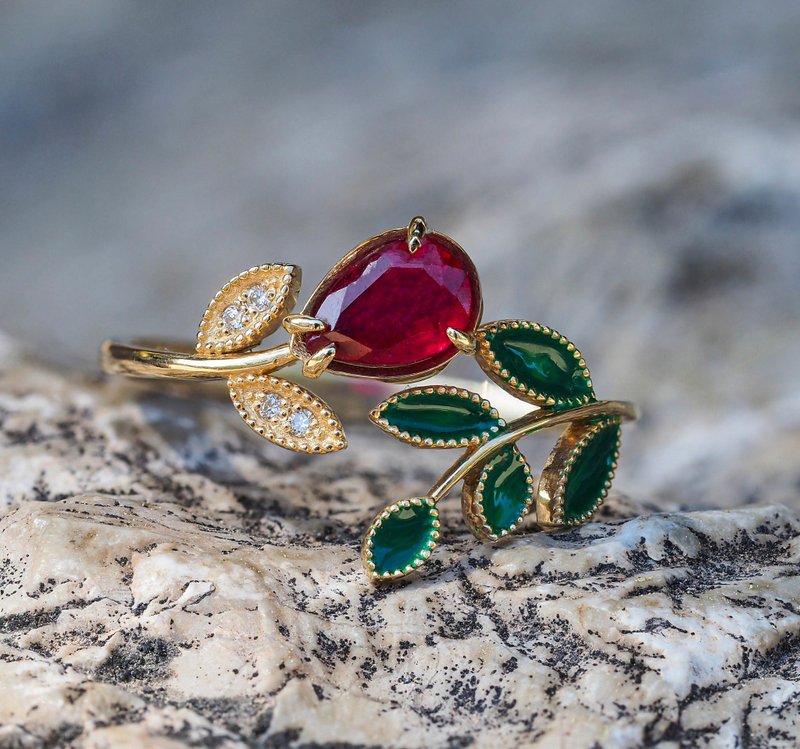 14k gold Floral  ring with Enamel Green Leaves with natural ruby, diamonds - 戒指 - 貴金屬 金色