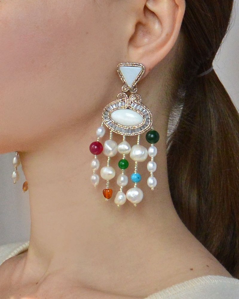 Earrings Beaded chandelier earrings with pearls and natural stones Christmas Gif - 耳環/耳夾/耳骨夾 - 其他材質 白色