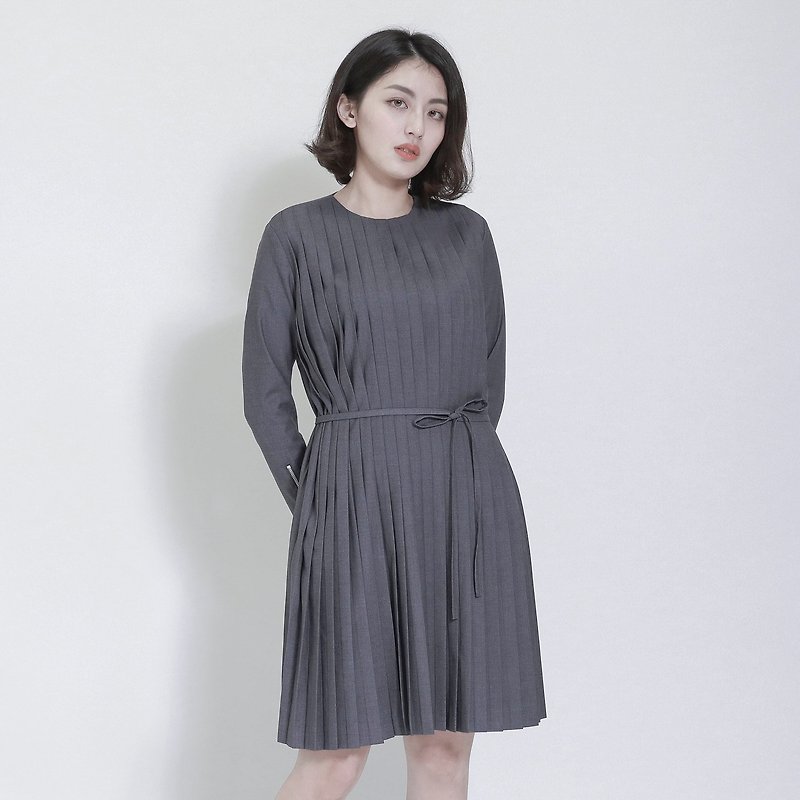 Weathering Mountain Pleated Dress_7AF110_ Gray - One Piece Dresses - Cotton & Hemp Gray