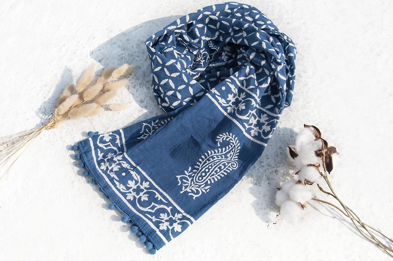 Blue dye scarf / batik tie-dyed scarf / scarves vegetable dyes / indigo cotton Linen fringed scarves - blue vegetable - ผ้าพันคอ - ผ้าฝ้าย/ผ้าลินิน สีน้ำเงิน